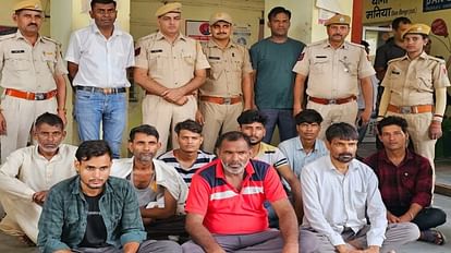 Dholpur: सुदर्शन चक्र अभियान में मनिया पुलिस को मिली सफलता, पांच हजार रुपये के दो इनामी समेत आठ बदमाश गिरफ्तार Dholpur Mania police arrested eight miscreants including two prize money of five thousand rupees in Sudarshan